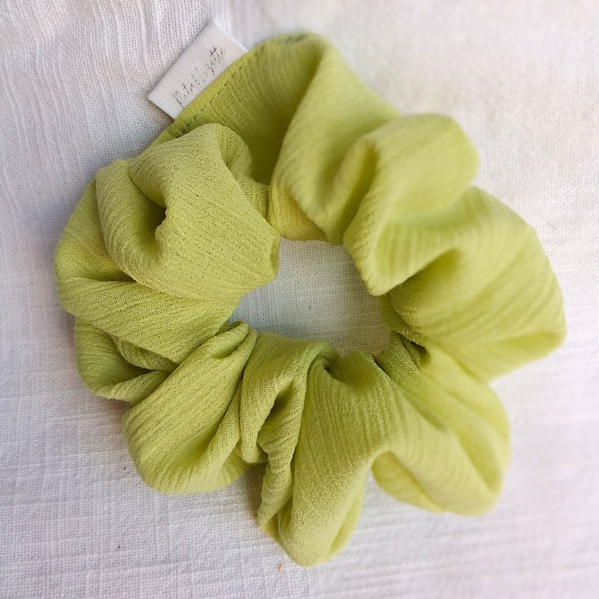 Scrunchies lime close-up