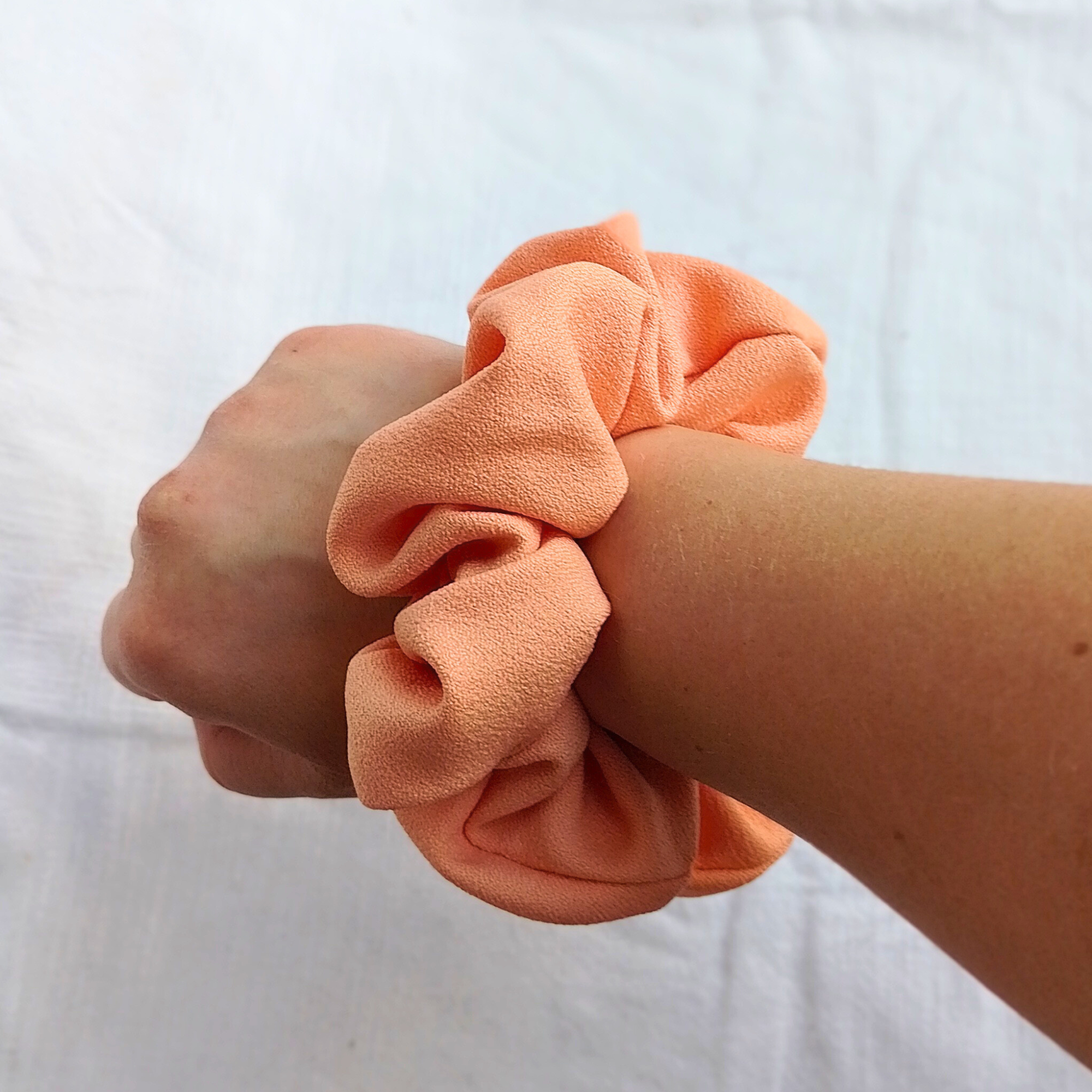 Scrunchies salmon arm